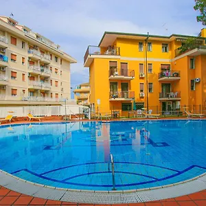 Residences La Rustica & Elite Apartmán