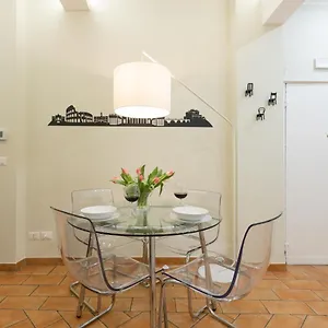 https://chez-monti.it-romehotels.com