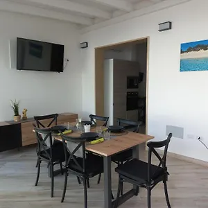 https://casa-romeo.lecce-hotels.com